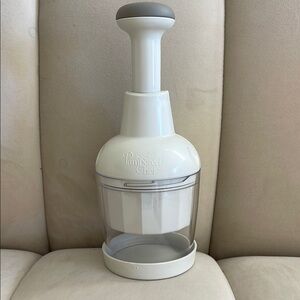 Pampered Chef White Food Chopper